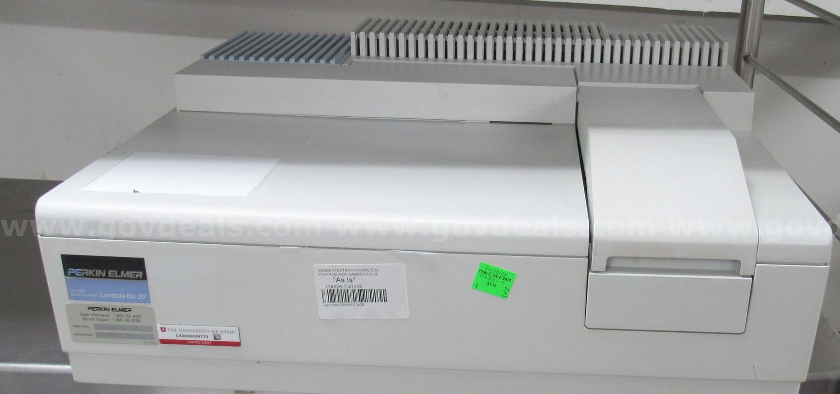 Perkin Elmer Spectrophotometer U3350
