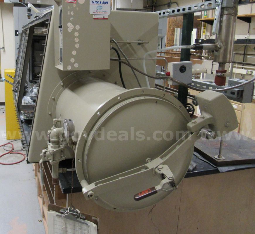 Atmosphere Glove Box U3443