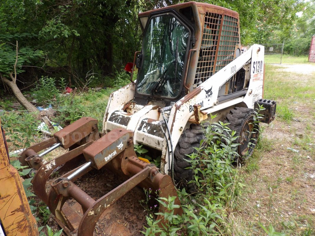 Bobcat Skid Steer Loader S130