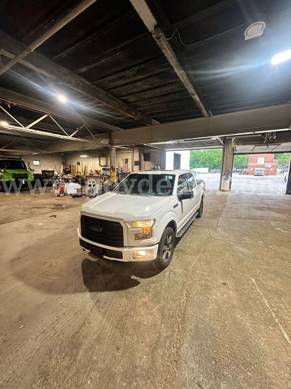 2015 Ford F-150 XLT Crew Cab 5.5-ft. Bed 4WD