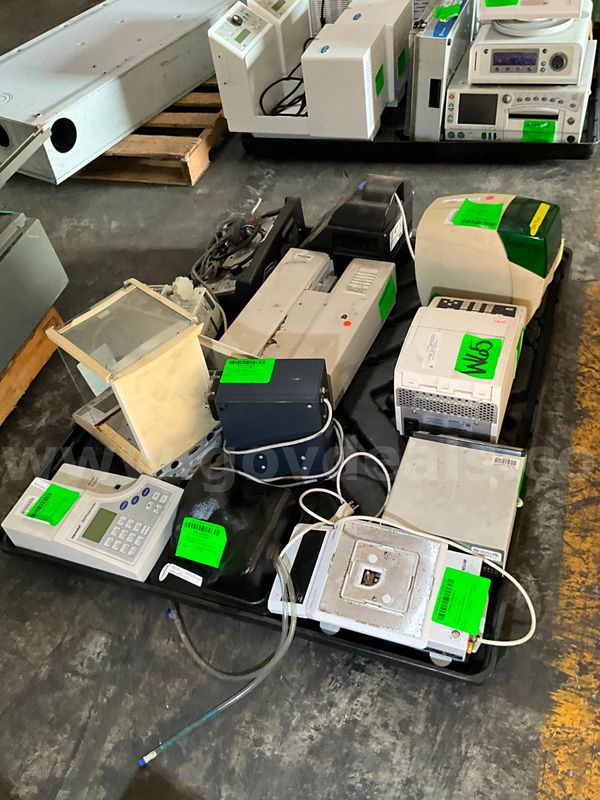 Medical Equipment Pallet (13 pcs)