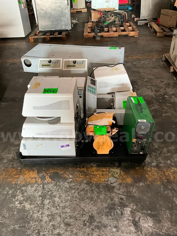Dental Equipment Pallet (9 pcs)