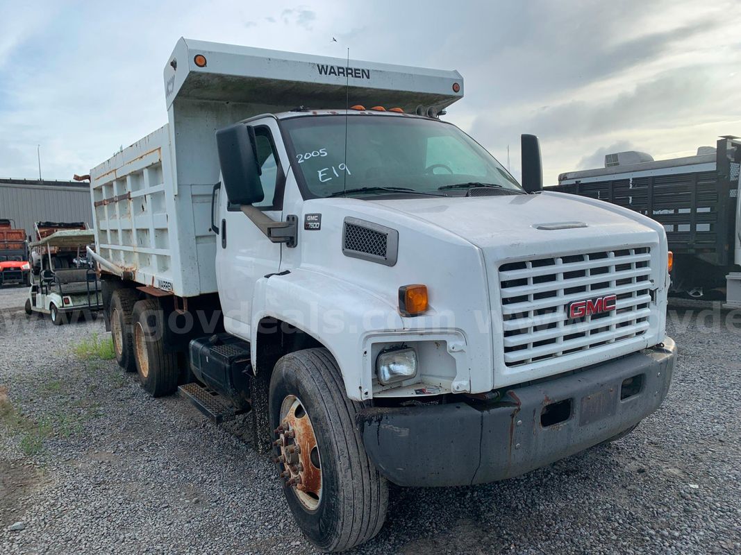 2005 Gmc C8c064