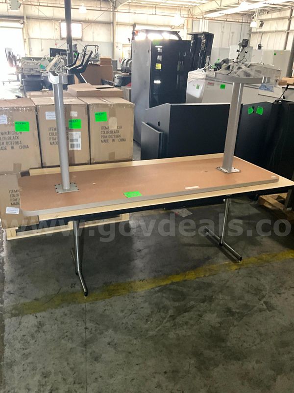Table (2 pcs)