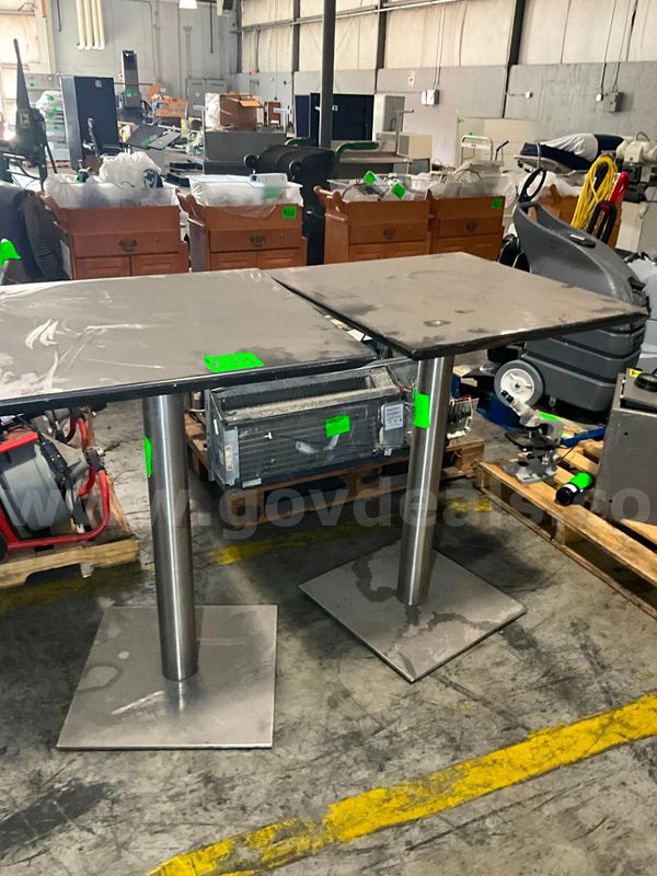 Table (2 pcs)