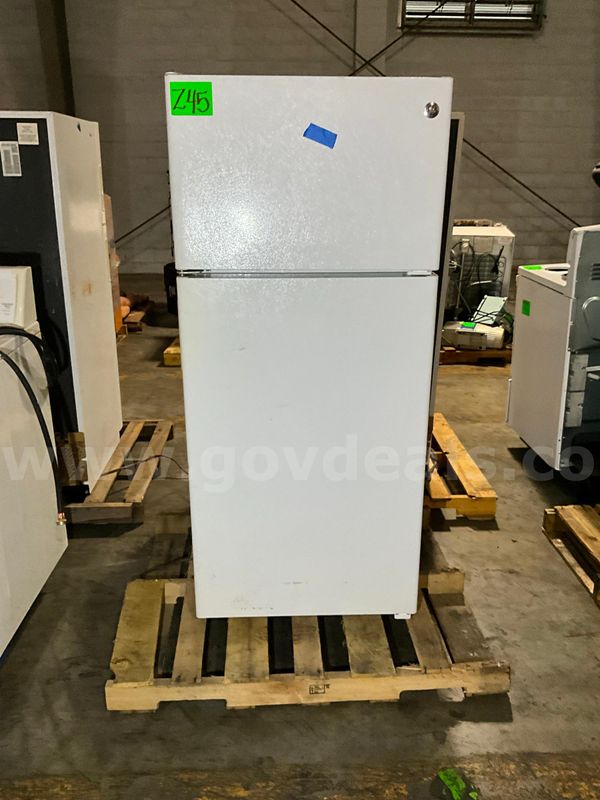 Refrigerator