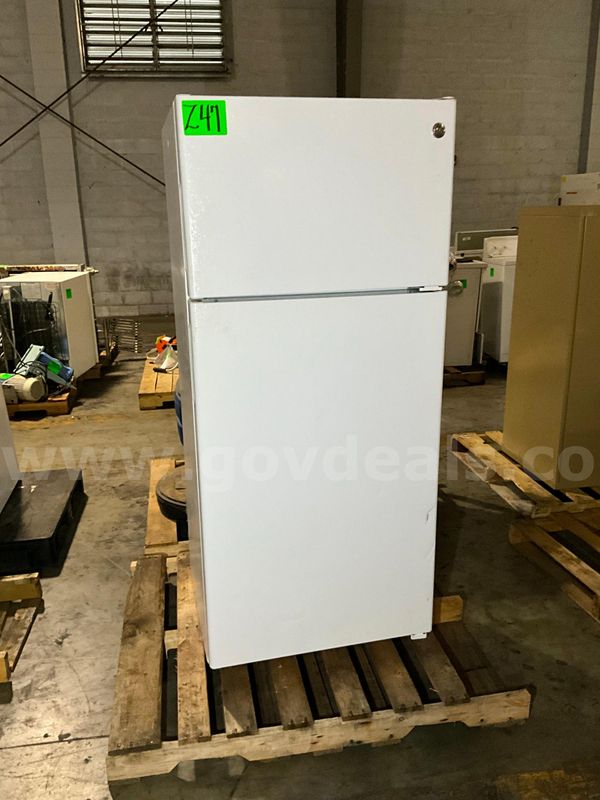 Refrigerator, GE