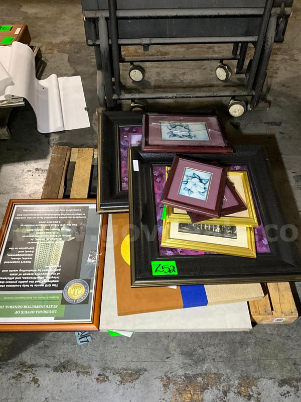Framed Pictures (5 pcs)