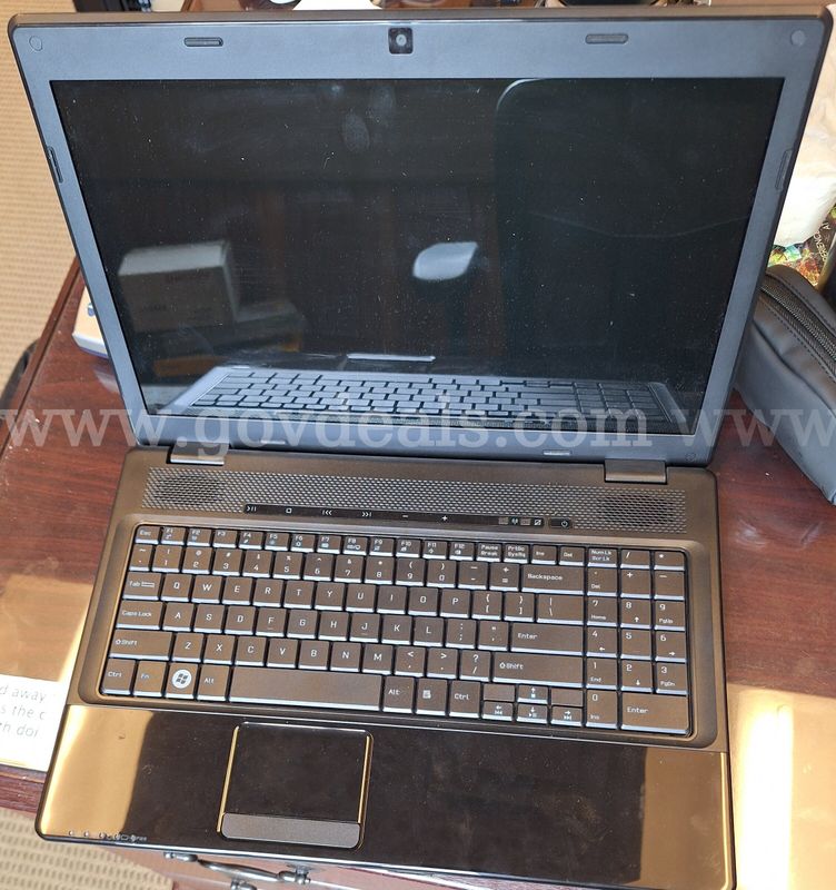 Nobilis Laptop W/ Bag