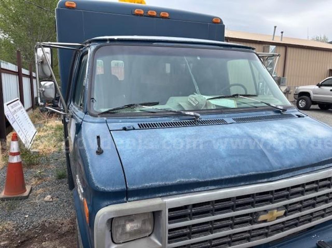 1994 Chevrolet G30 Box Van – 6.5L Diesel