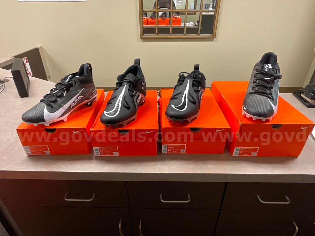 Nike Football Cleats *PIM Storage*