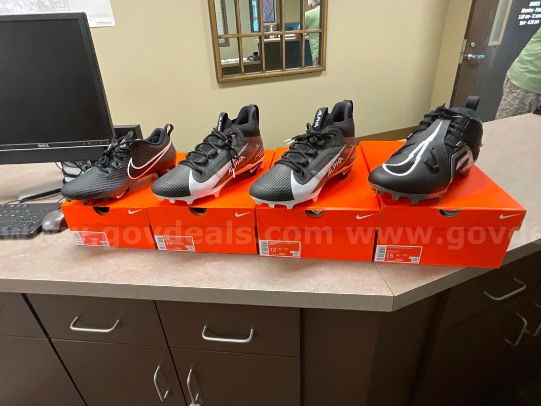 Nike Football Cleats *PIM Storage*