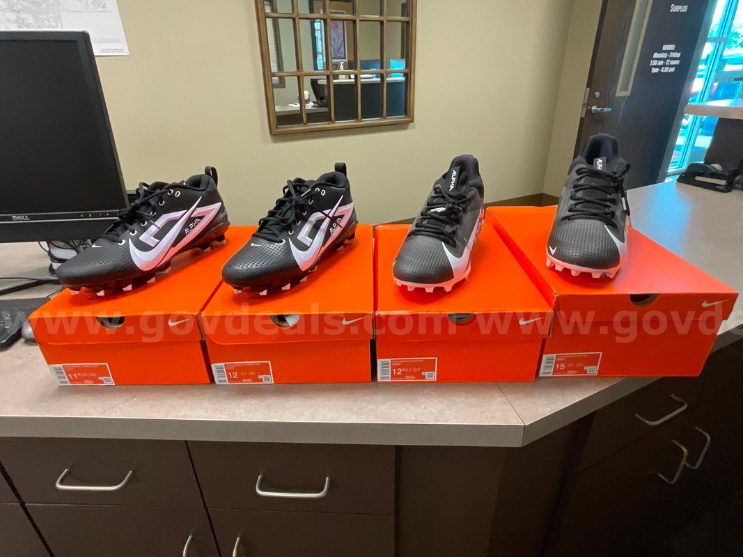 Nike Football Cleats *PIM Storage*