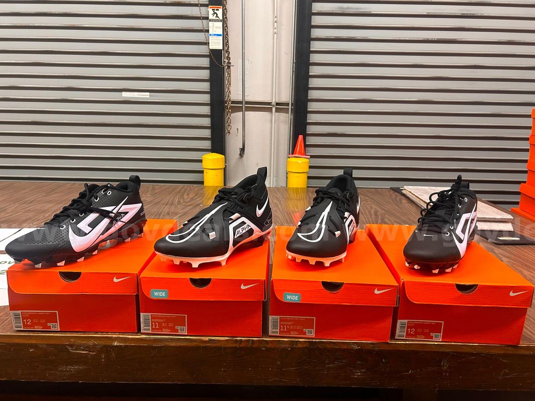 Nike Football Cleats *PIM Dock*