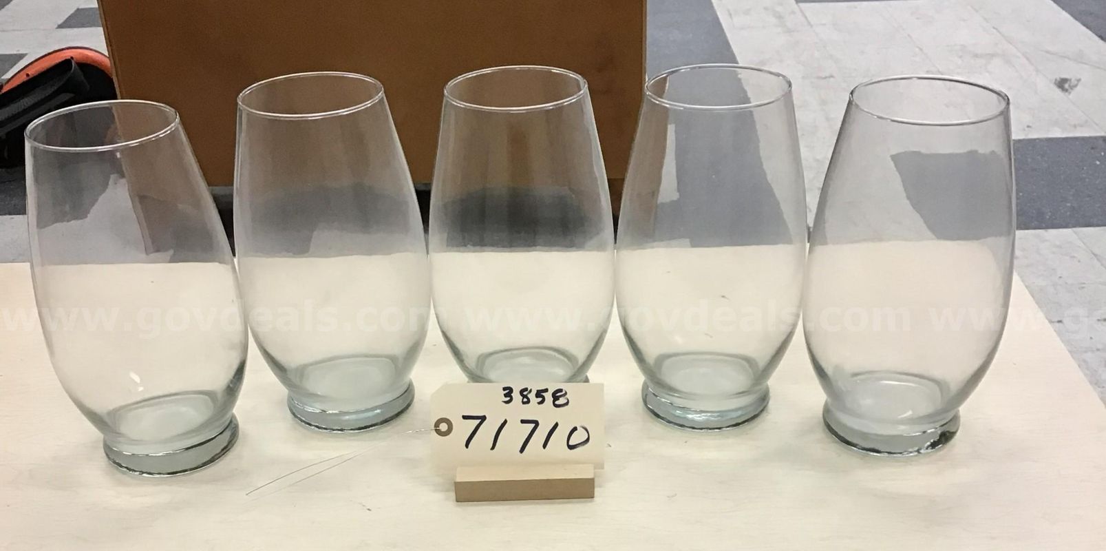 lot of 5 vases