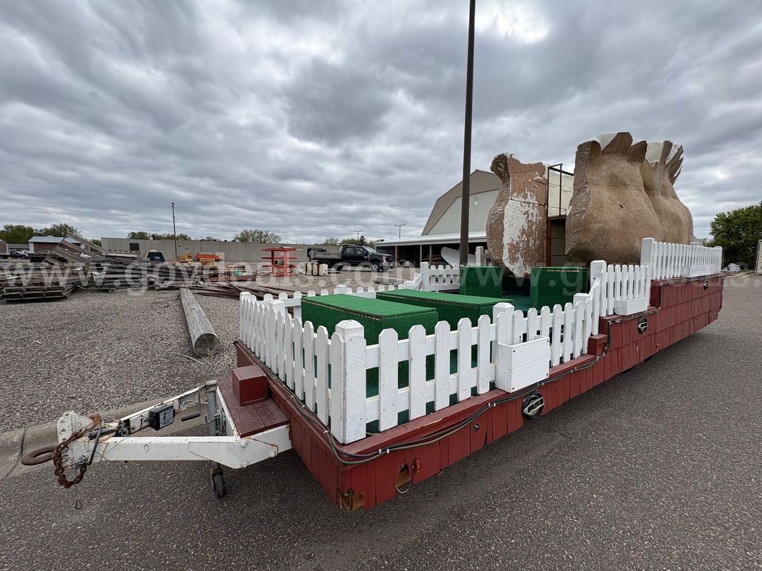 Large Potato Parade Float Trailer (Tandem Axle)