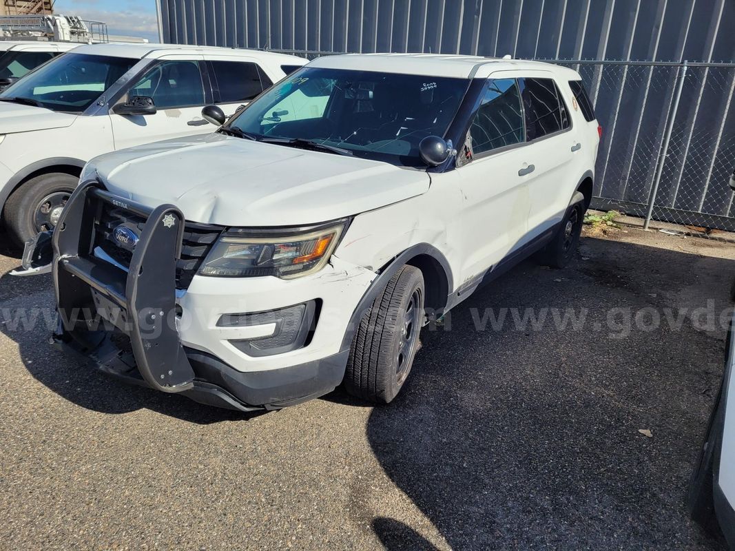 2016 Ford Explorer Police Interceptor AWD (NO TITLE)