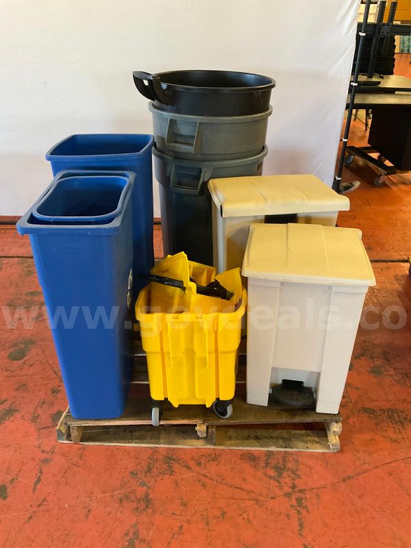 Pallet of Janitorial Supplies Includes: Trash Cans, Bins & Mop Bucket