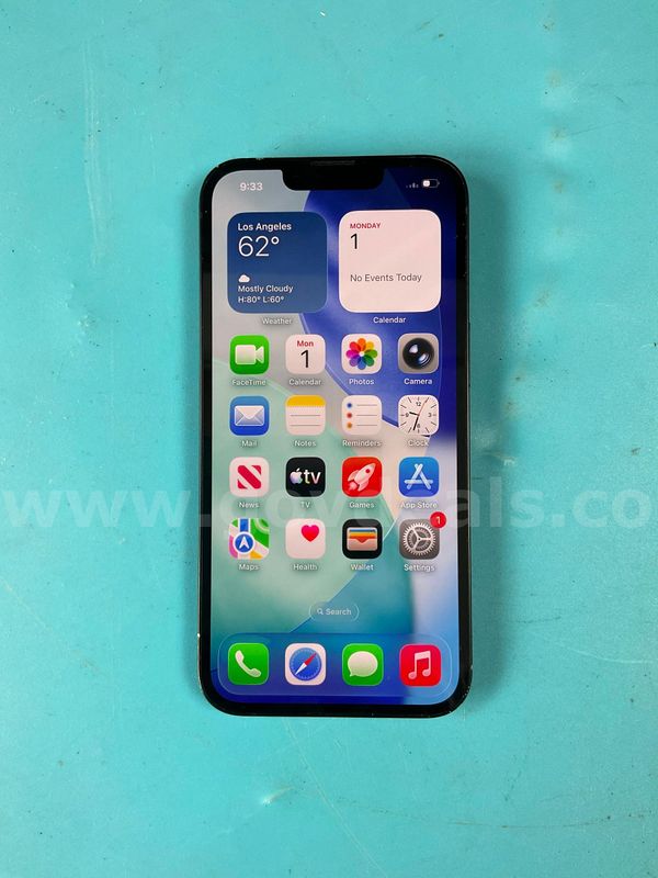 Apple iPhone 13 (Unlocked) Model A2482 128GB IMEI 350118659720912, Powers On (Corners Scratched)