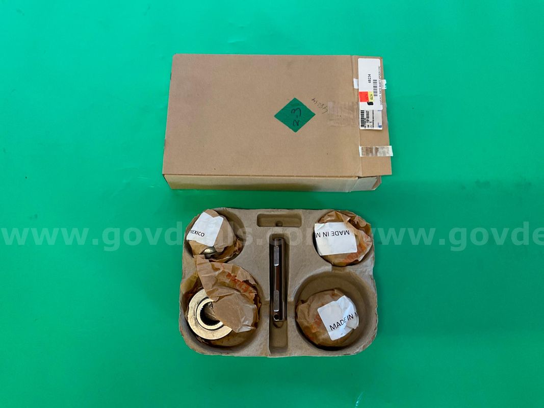 OEM GM Rear Differential Internal Open Spider Gear Kit, Part #19180887 with Packaging, Untested