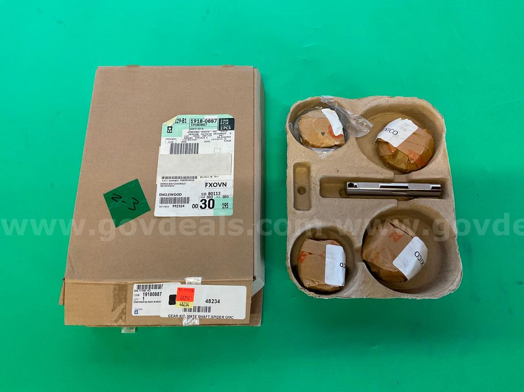 OEM GM Rear Differential Internal Open Spider Gear Kit, Part #19180887 with Packaging, Untested
