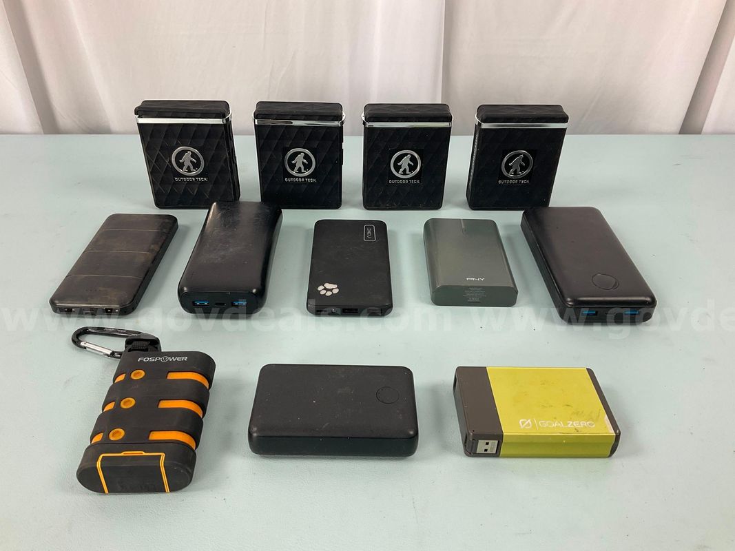 12 - Power Banks/Battery Packs, Untested