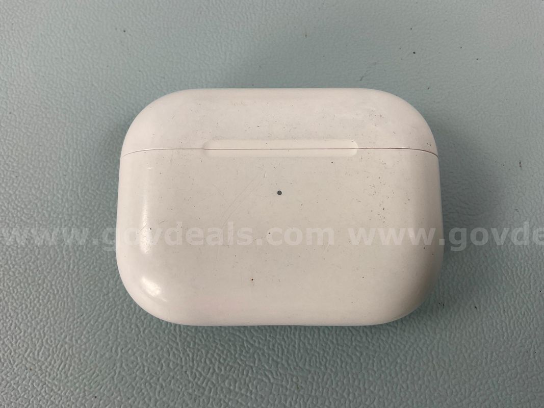 Apple AirPods Pro 2 in MagSafe Charging Case, Model A2968, Powers On