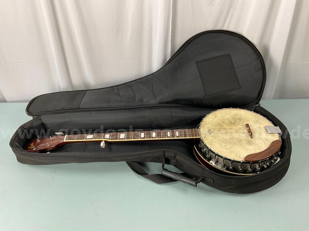 Remo Banjo With Kaces Case