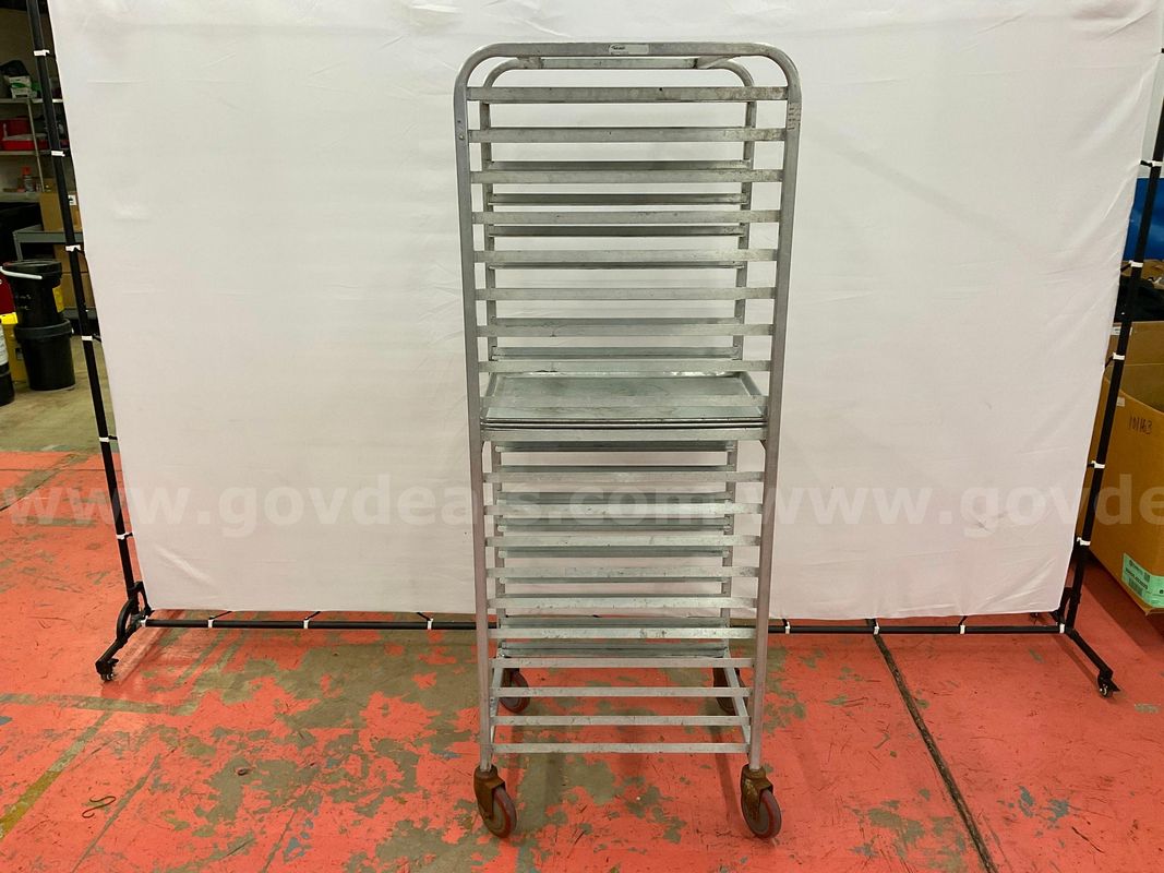 Winholt Pan Rack on Wheels, 69"x26"21" With 3 - Winco Baking Pans