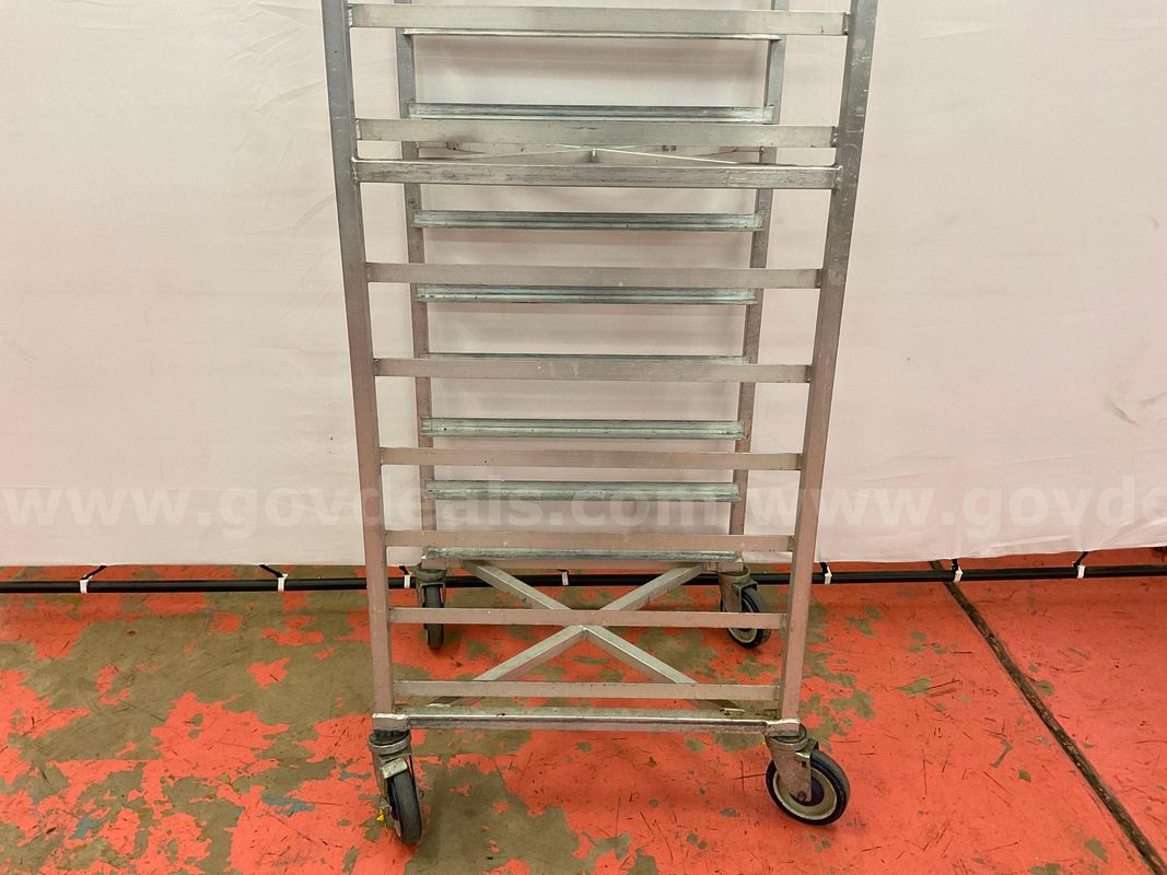 Hubert Pan Rack on Wheels, Model 21650, 71"x25"x21"