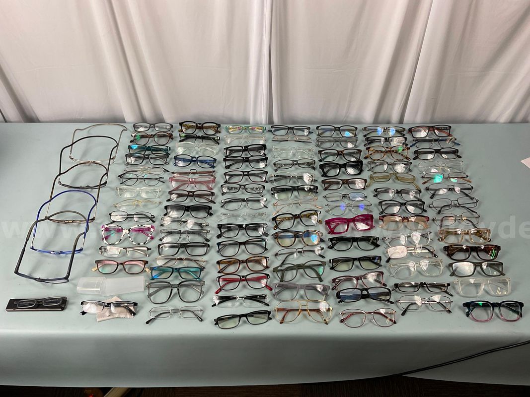 100 - Reading Glasses