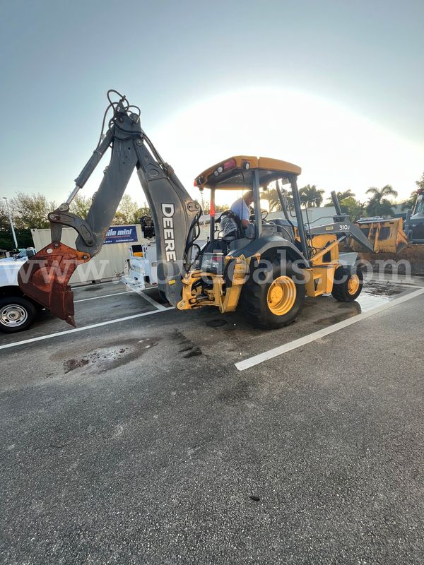 2007 John Deere 310J Backhoe