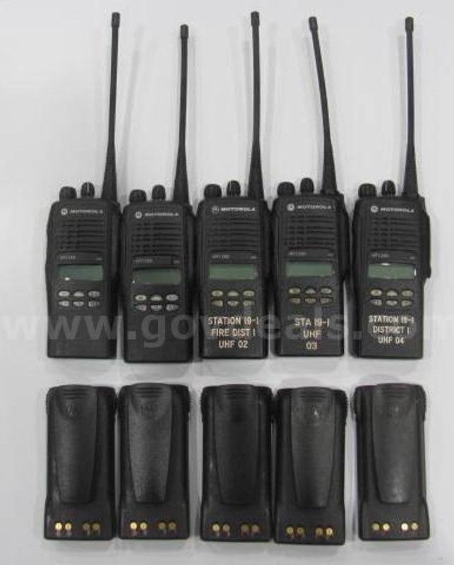 Lot of 5 Motorola HT1250 Portable Radios