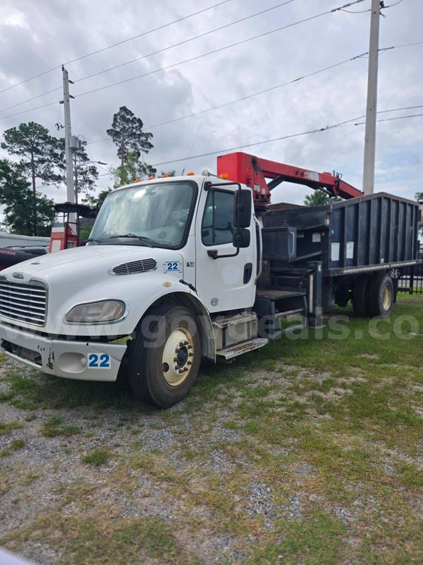 2017 Freightliner M2 106
