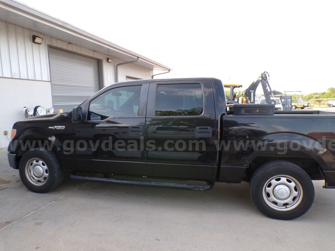 2013 Ford F-150 Platinum SuperCrew 5.5-ft. Bed 2WD