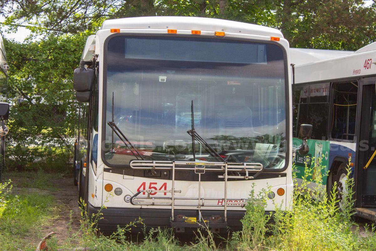 2009 Gillig Transit Bus 454