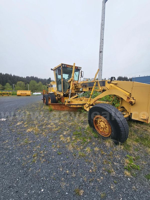 2001 Caterpillar Grader - Snow Removal