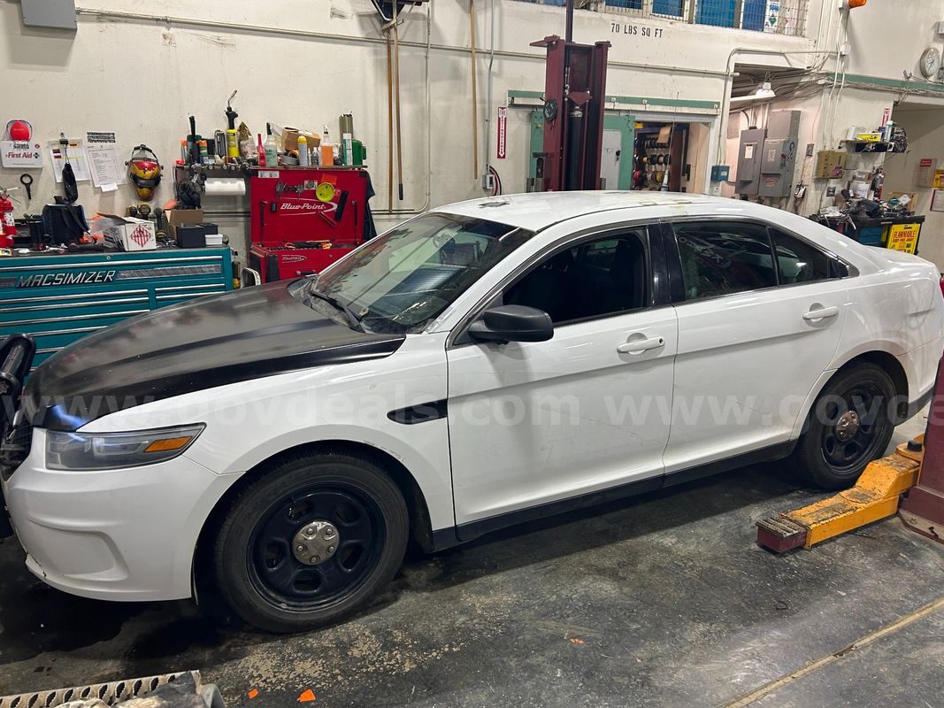 2015 Ford Taurus