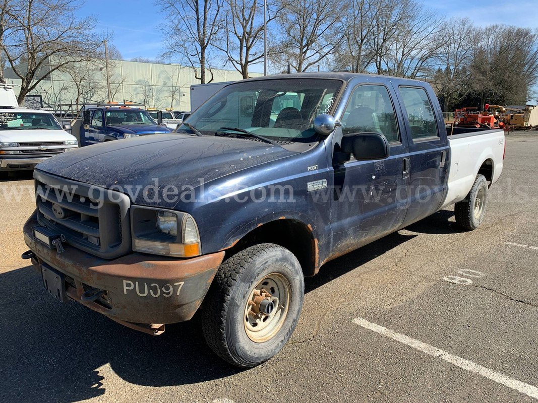 2003 Ford F-250 SD XL Crew Cab 4WD Truck *Tow-Away* (ID# 45391) (EF09) (26-0284) 11700