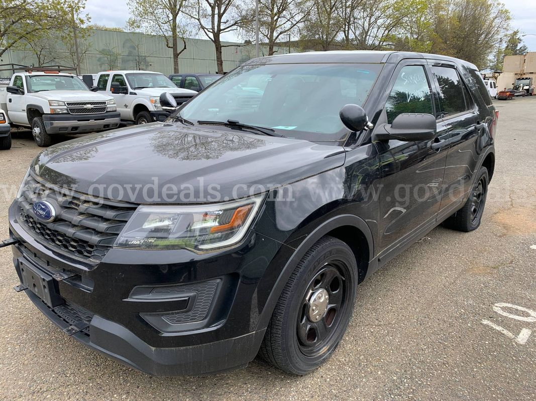 2016 Ford Explorer AWD Police Interceptor SUV (ID# 45596) (OEF) (26-0827) 11700