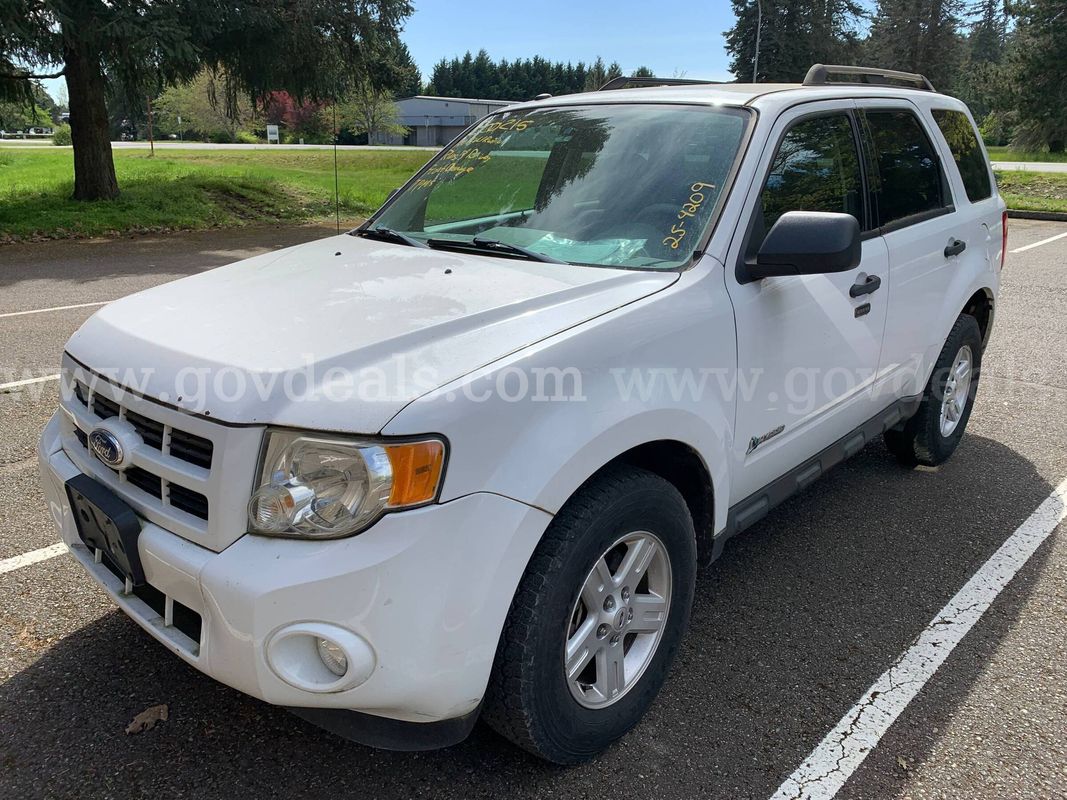 2010 Ford Escape Hybrid 4WD SUV (ID# 45626) (W09) (25-4209) 11700