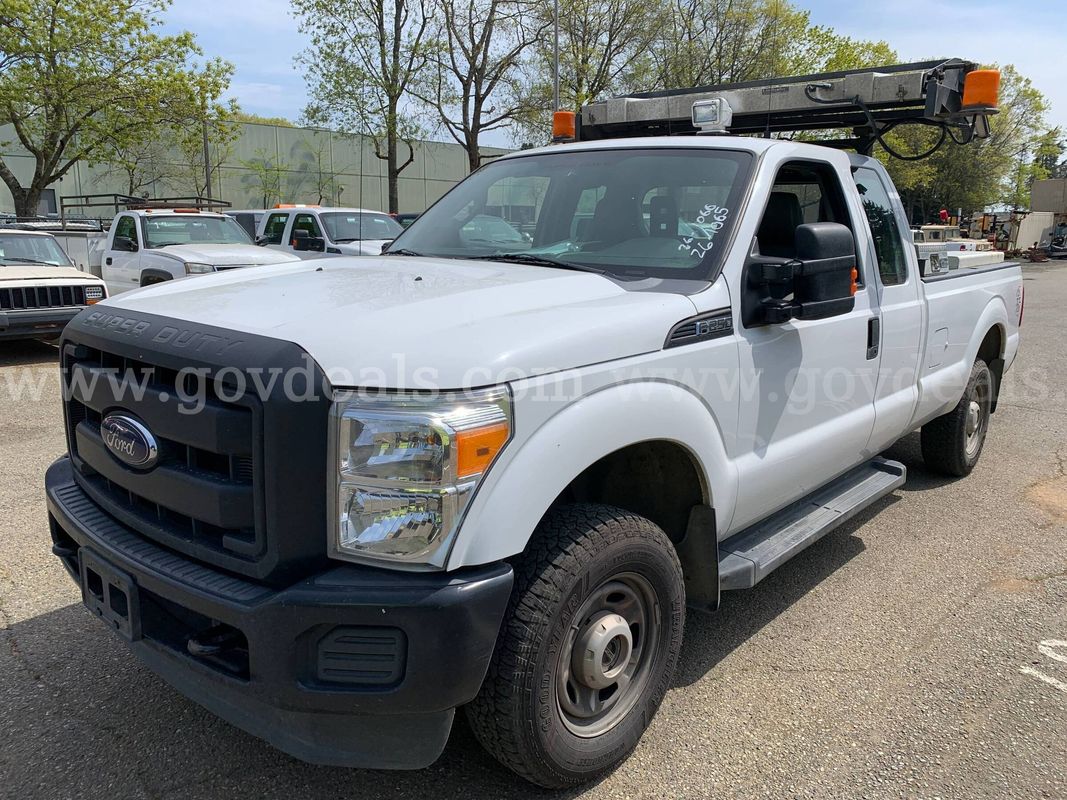 2014 Ford F-250 SD XL SuperCab 4WD Truck w/ Message Sign (ID# 45629) (EF02) (26-1065) 405+