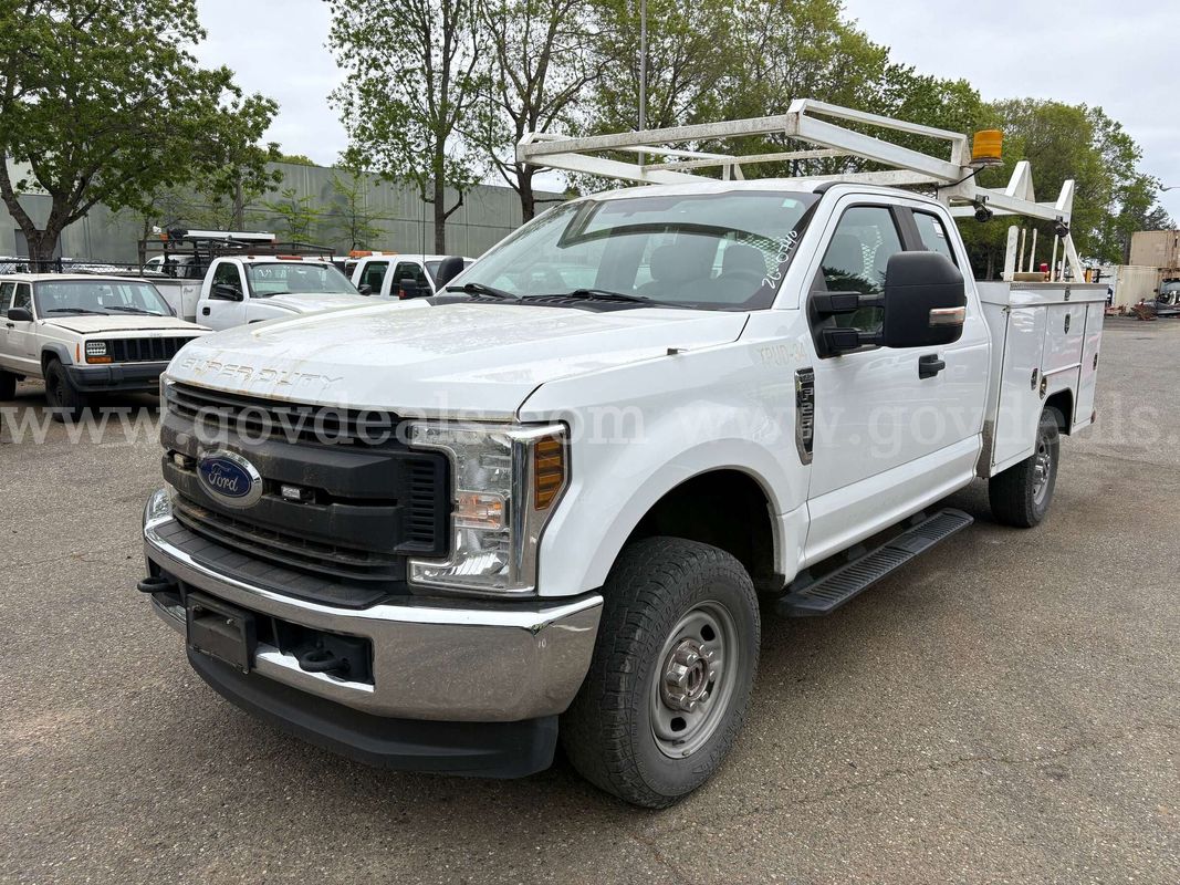 2019 Ford F-250 SD XL SuperCab 4WD 8ft Utility Bed Pickup (ID# 45680) (E04) (26-0740) 84133
