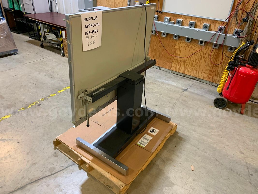 Hamilton Industries Powered Drafting Table (ID #45706) (J10-1R) (25-4583-7) 692