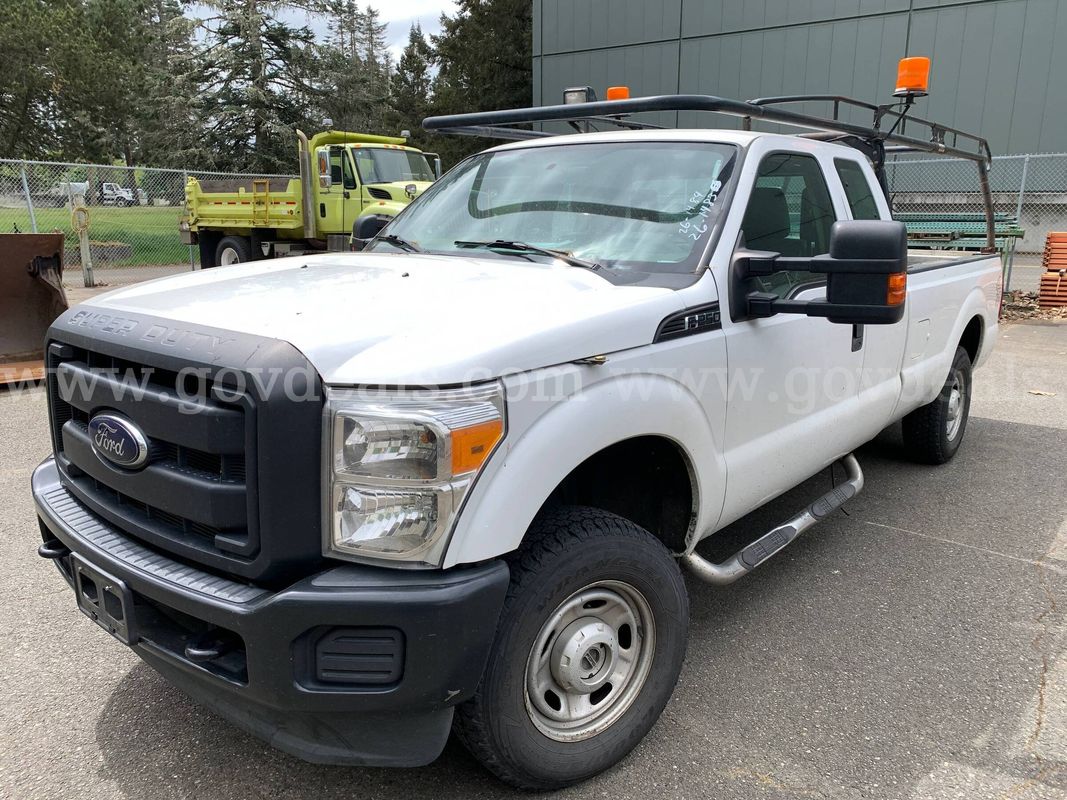 2012 Ford F-250 SD XL SuperCab 4WD Truck w/ Liftgate & Message Sign (ID# 45771) (PRT) (26-1483) 405+