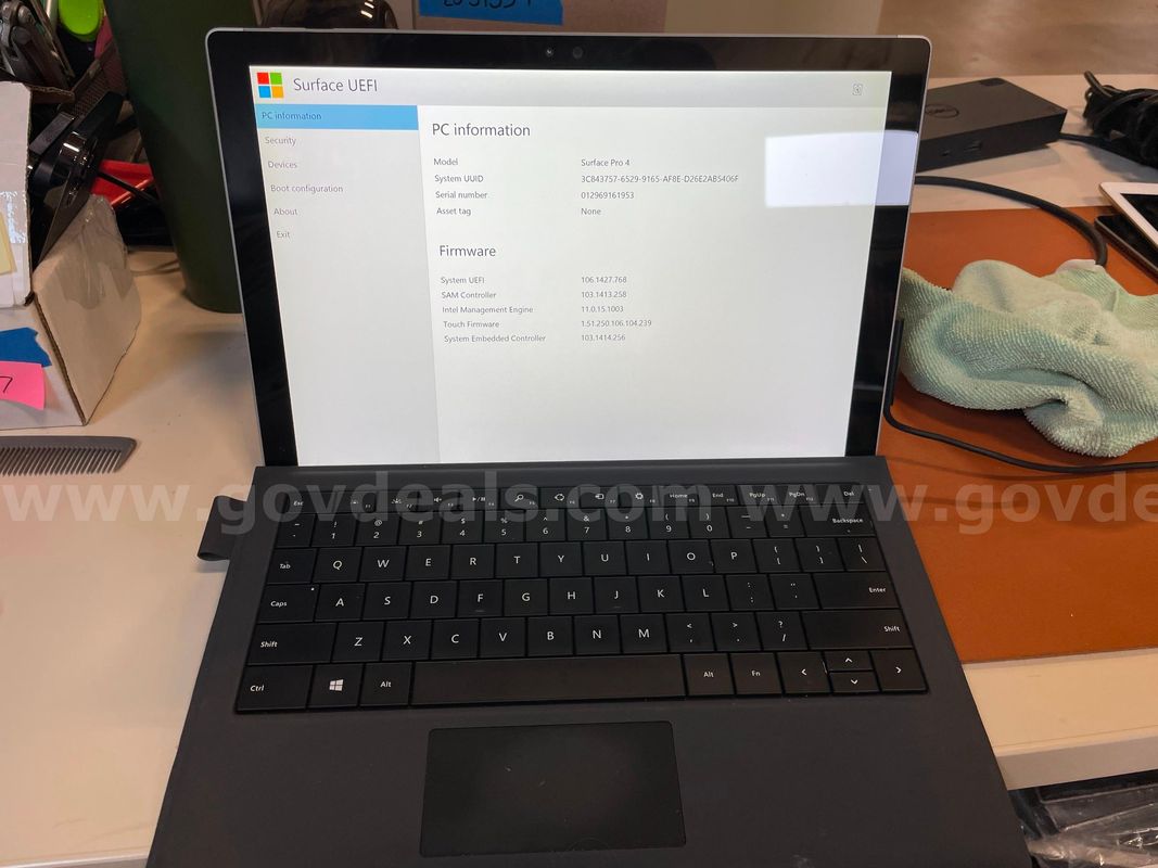 Microsoft Surface Pro 4 - 256GB i5 8GB (ID# 46012) (D-Case) (NoUPC) ($10)