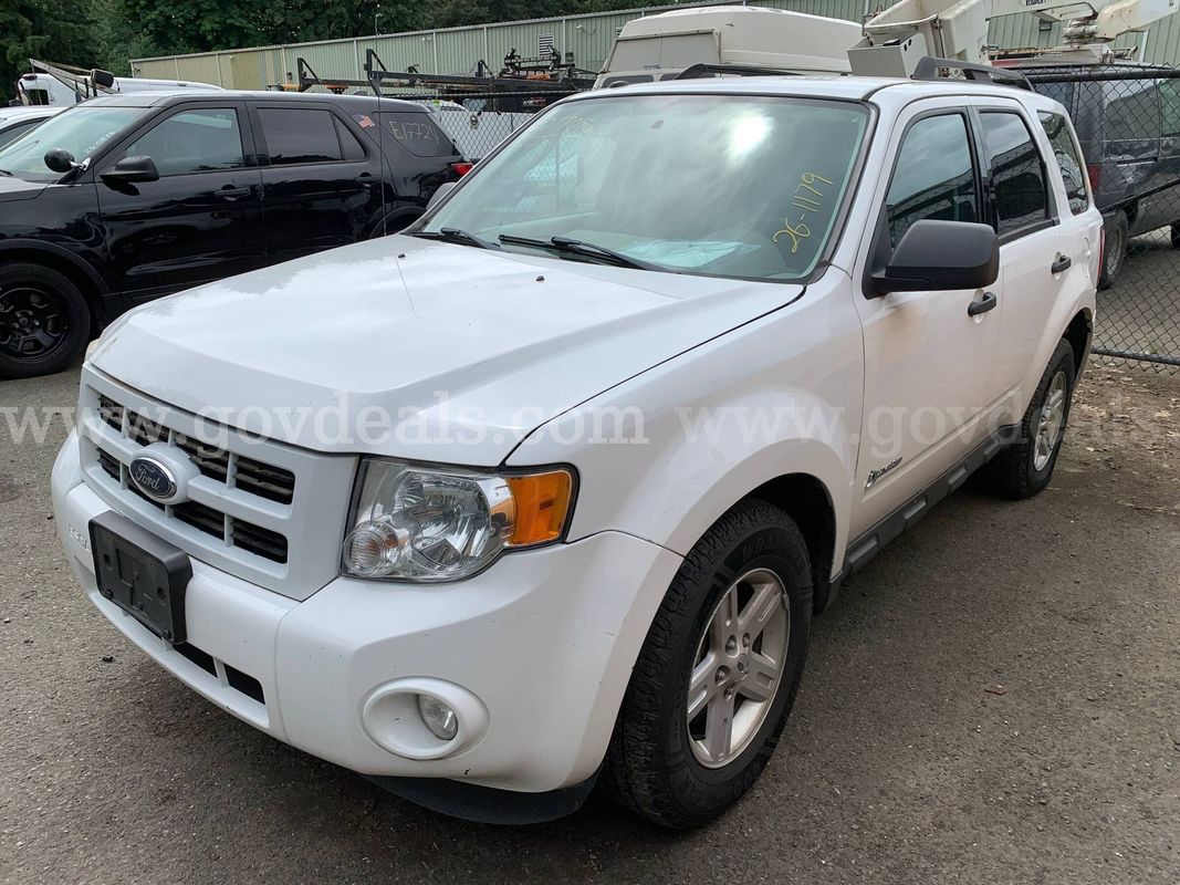 2009 Ford Escape Hybrid 4WD SUV *Tow-Away* (ID# 46154) (OEF) (26-1179) 11700