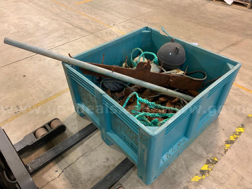 Pallet of Marine Trap Retrieval Equipment (ID #46268) (J1-6L) (26-1394-1) 477