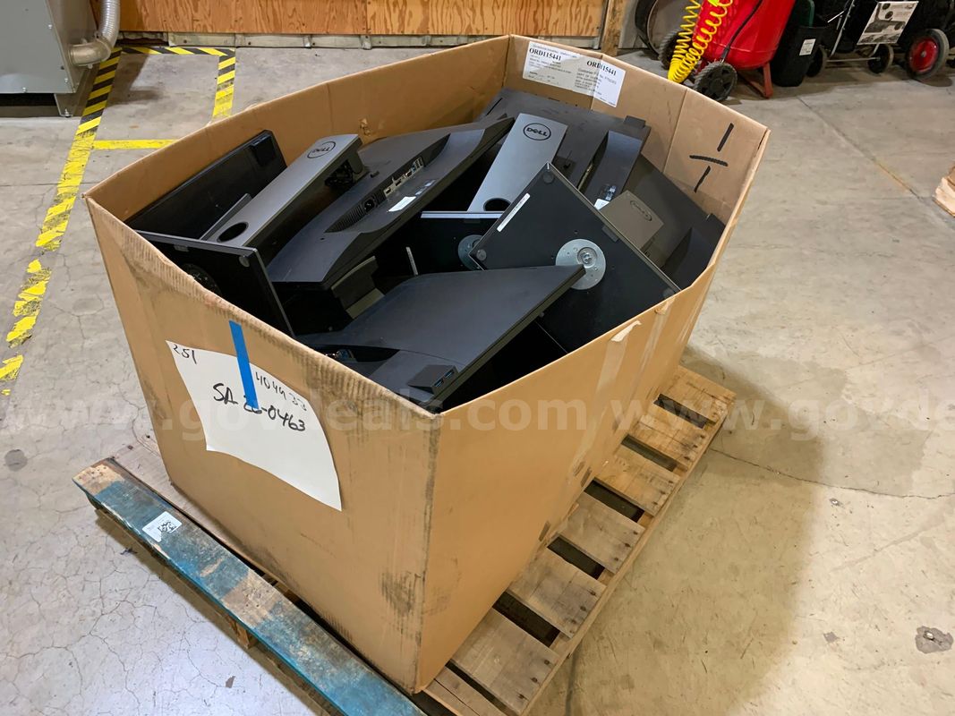Pallet of Monitors (ID #46294) (I6-2R) (26-0463-4) 300