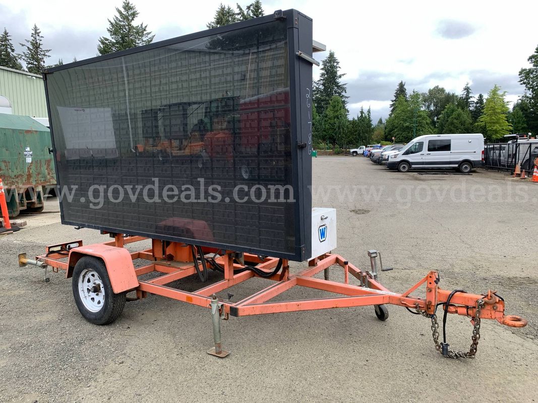 2011 Wanco Solar-Powered Message Board Trailer (ID# 46512) (GVL) (26-1786) 405
